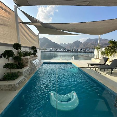 Al Dana Villas Fuyaira Exterior foto