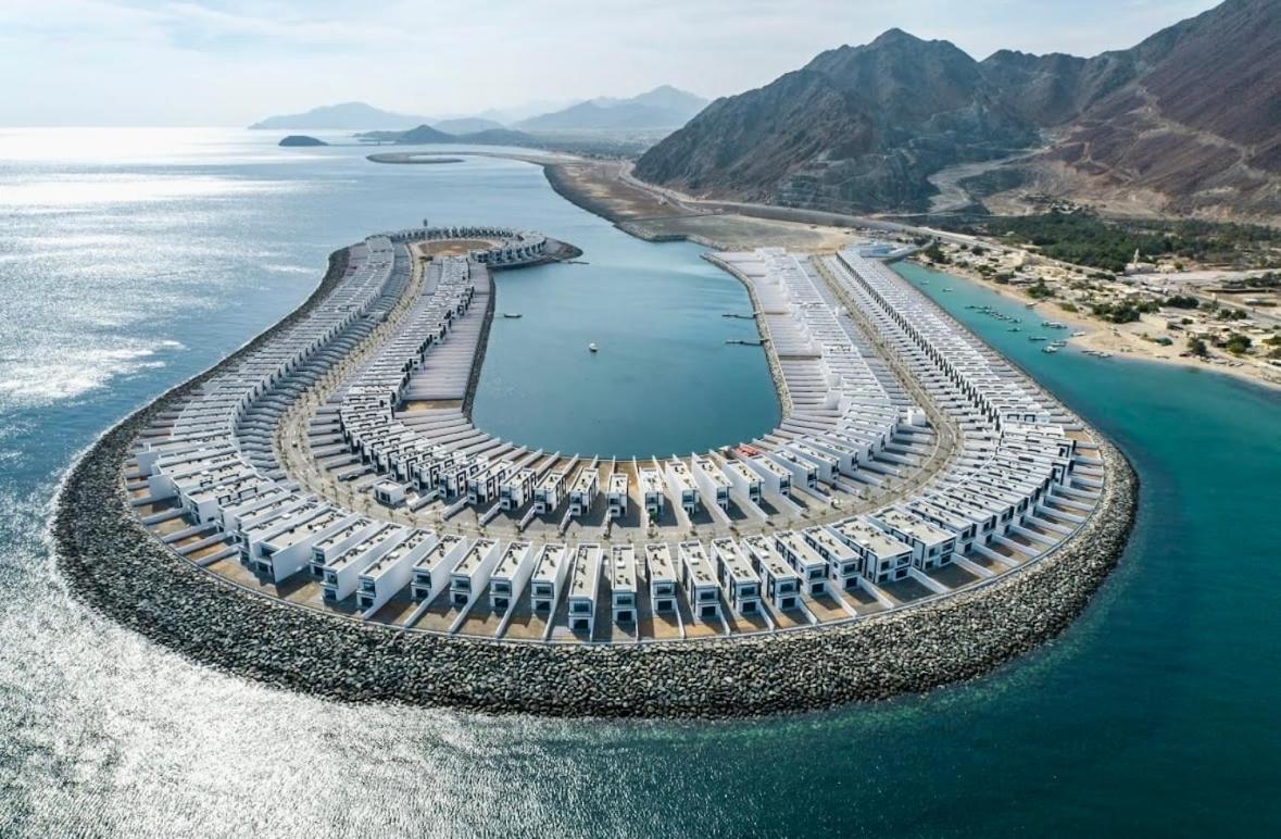 Al Dana Villas Fuyaira Exterior foto